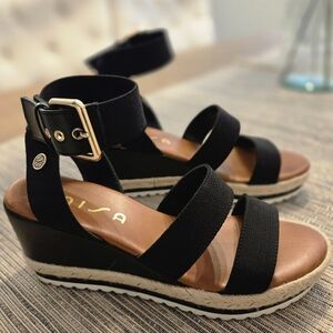 Unisa Payge Wedge Sandal